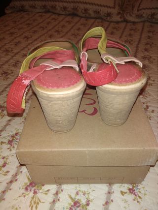 Sandalias de Cuña Ixart Talla 38 para mujer.