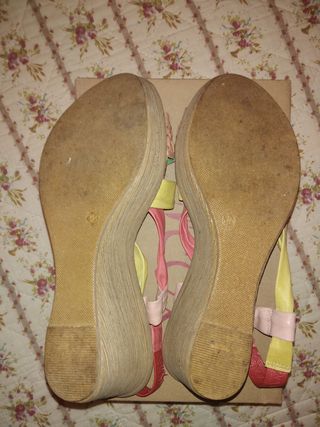Sandalias de Cuña Ixart Talla 38 para mujer.