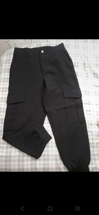 Pantalón cargo negro mujer