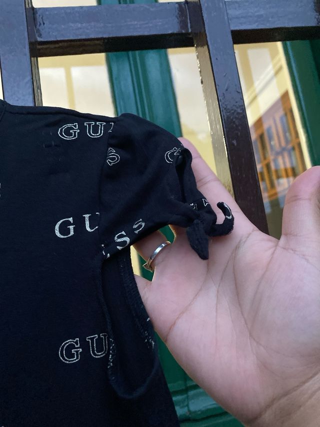Vestido Guess niña negro estampado