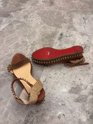 Sandalias Christian Louboutin Marrón y Dorado
