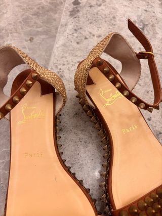 Sandalias Christian Louboutin Marrón y Dorado