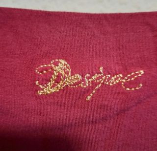 Camiseta burdeos de Desigual