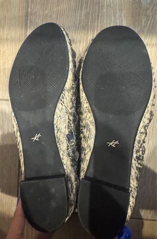 Zapatos Kenneth Cole Bailarinas Flats Beige/Gris