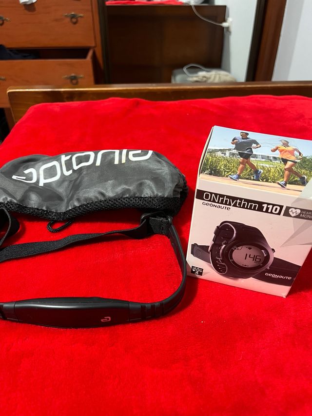 Orologio Geonaute con nastro