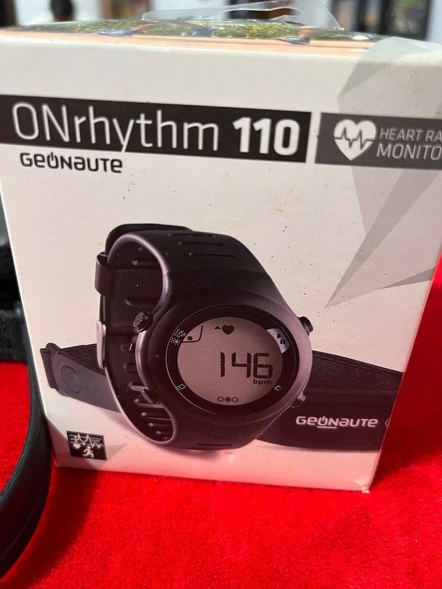 Orologio Geonaute con nastro