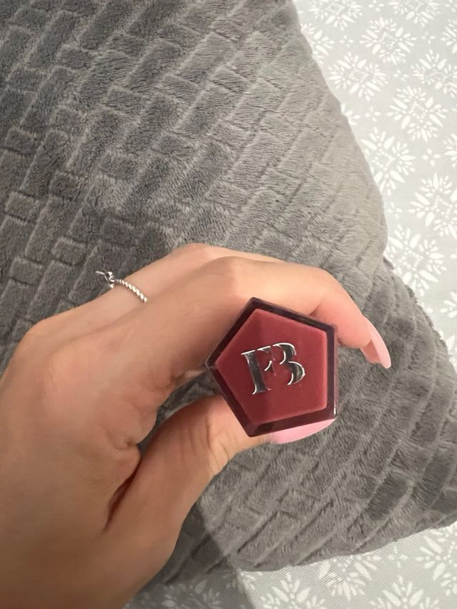 Fenty Beauty Gloss Bomb Stix - Riri