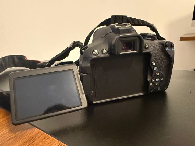 Cámara Réflex Canon EOS 550D