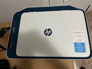 Impresora HP DeskJet 2721 Blanca y Azul