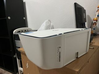 Impresora HP DeskJet 2721 Blanca y Azul