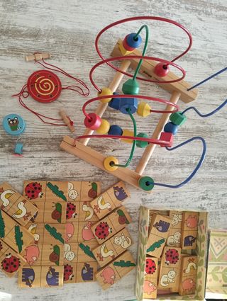 Juegos infantiles madera: dominó, laberinto, yo-yo