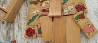 Juegos infantiles madera: dominó, laberinto, yo-yo