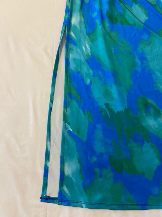 Abito lungo blu e verde veste da una S a una L