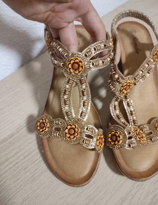 Sandalias Brenda Talla 40 Doradas