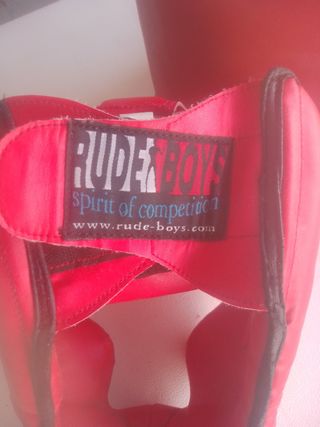 Equipo Boxeo: Guantes boxeo ,Casco ,Saco de piel 