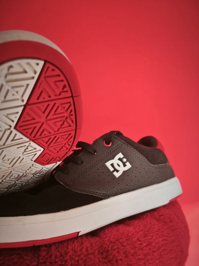 DC Shoes Preto e Vermelho