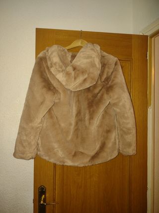 Abrigo Zara Marrón Peludo