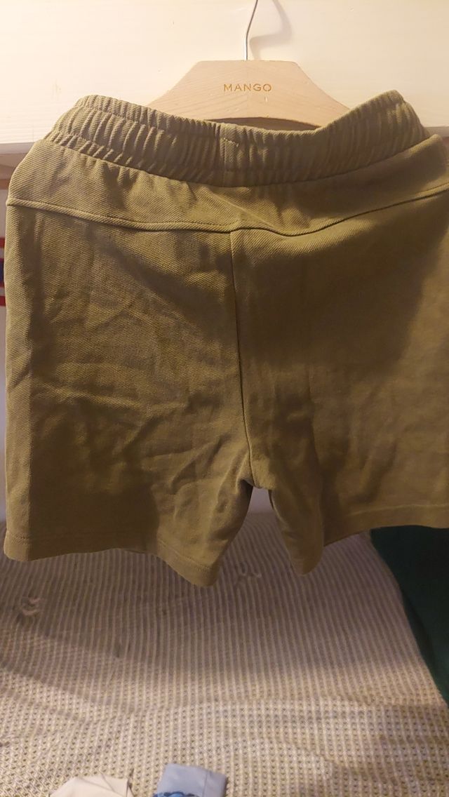 Pantalones cortos verdes