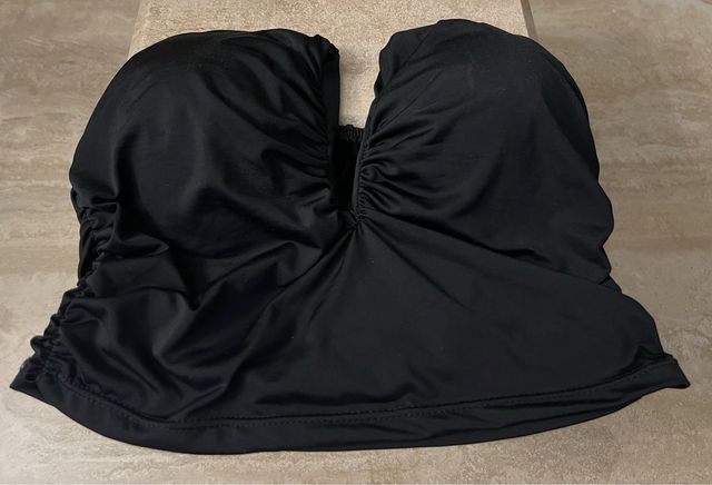 Top Negro Escotado Talla M