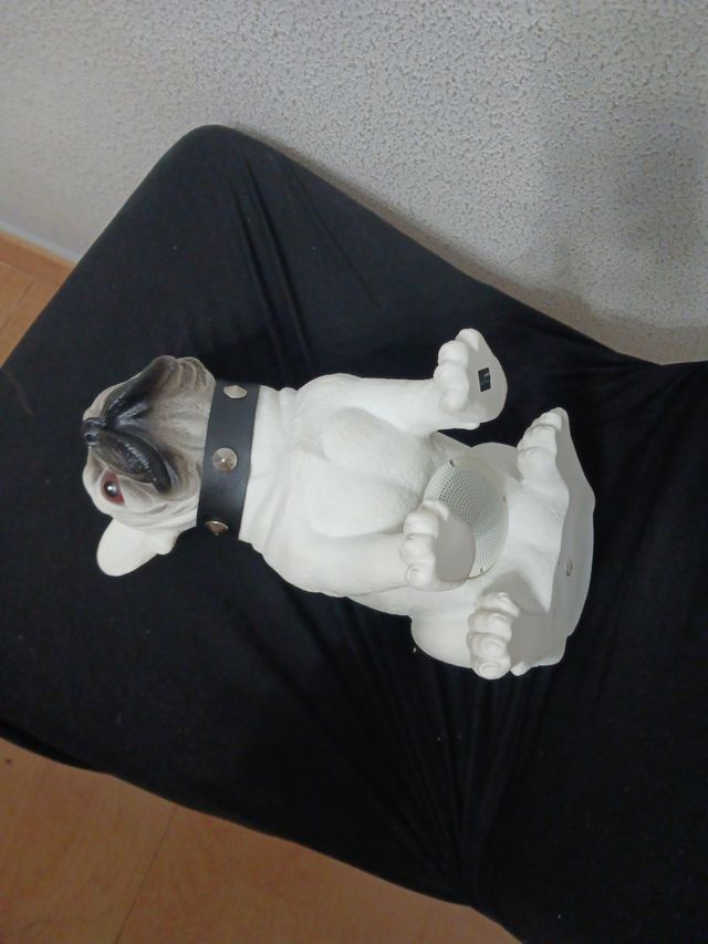 Altavoz Bluetooth Perro Bulldog.