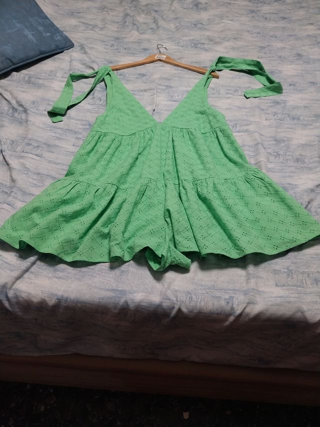 Mono verde talla 38