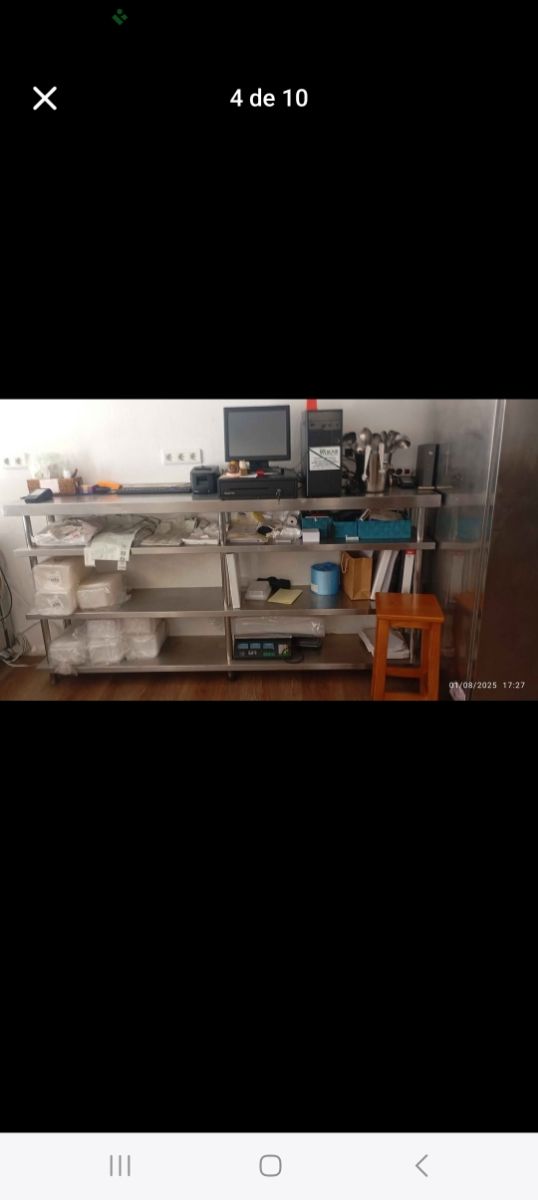 Mesa de acero inoxidable