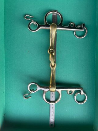 Morso per cavallo in ottone e acciaio