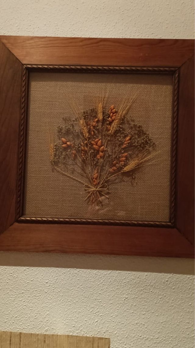 Cuadro decorativo de materiales naturales