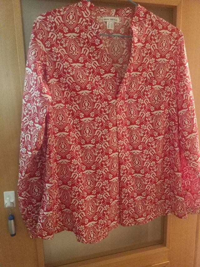 Blusa Venca roja estampada M - L (¡mirar medidas!)