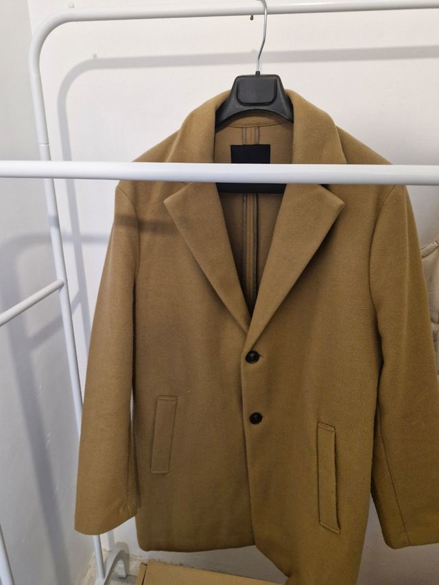 Abrigo Lefties hombre beige