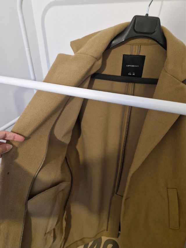 Abrigo Lefties hombre beige