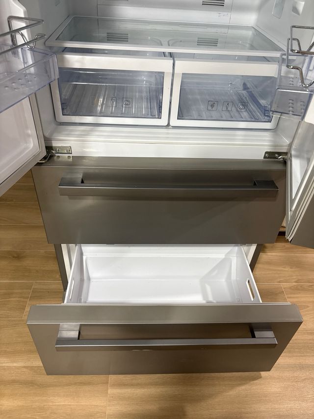 Frigorífico Americano Beko Gris.