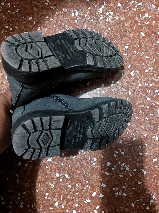 Stivaletti bimbo/a grigi nr 31