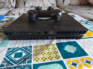 PS4 1TB (v11.02) + Mando + 5 Juegos