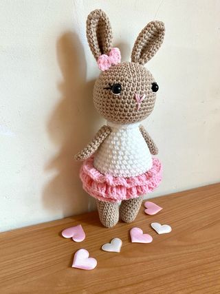 Coniglietto amigurumi ballerina rosa