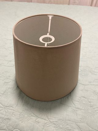 Pantalla de lámpara beige-gris de tela