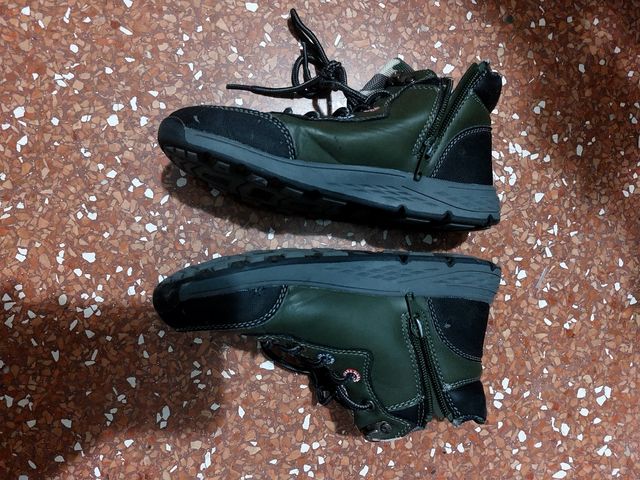 Scarpe bimbo verdi-
Marina Militare