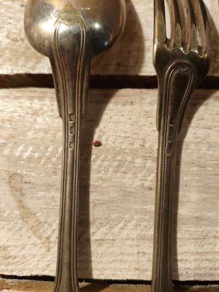 Conjunto cubiertos vintage metal plateado punzonad