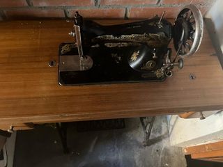 Antigua máquina de coser Singer
