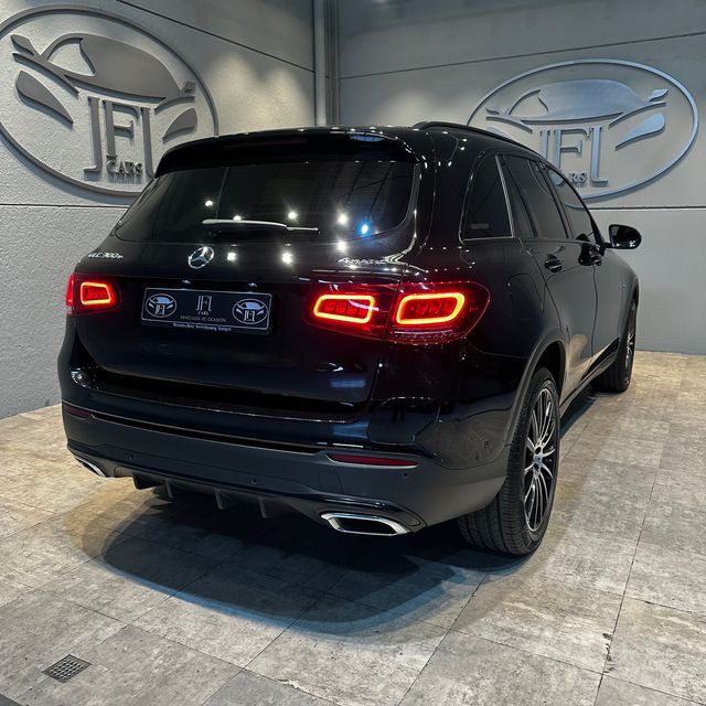 Mercedes-Benz GLC SUV (253) 2021