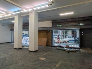 Local comercial en venta en Sant Antoni en Barcelona