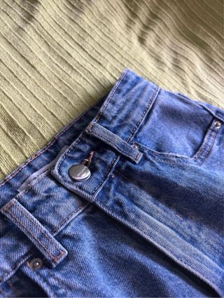 Pantalón vaquero ancho color azul 
