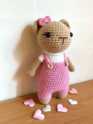 Orsetto amigurumi tutina rosa