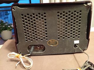 Radio Antigua Marrón Colección Particular.