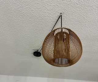 Lámpara de techo de ratán