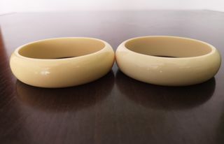 2 Pulseras Vintage Anchas Beige