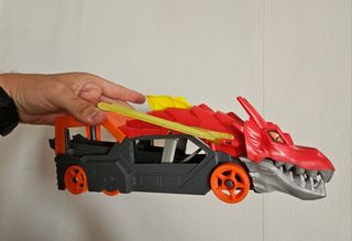 Hot Wheels City Dragon Launch Transporter GTK42