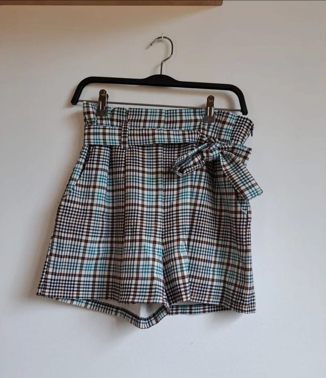 Bermuda cuadros talle alto lazo