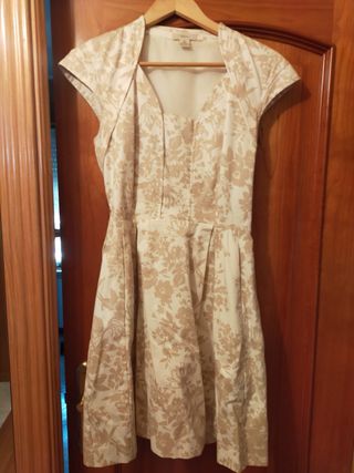 Vestido floral beige