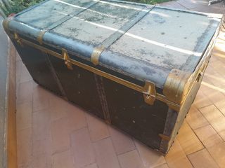 2 Bauli da restaurare in legno e metallo